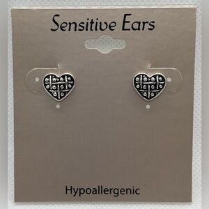 Sensitive Ears Silver Heart Stud Earrings